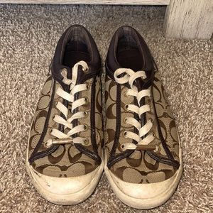 Brand: Coach Size: Women’s 7 Color: Tan/Brown